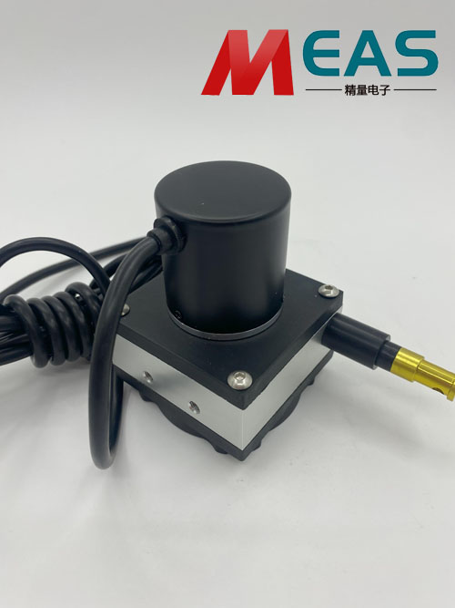 電流拉繩位移傳感器自主開(kāi)發(fā)的轉(zhuǎn)換模塊進(jìn)行信號(hào)轉(zhuǎn)換